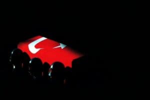 Milli Savunma Bakanlığı'ndan yapılan a&ccedil;ıklamada Pen&ccedil;e Yıldırım Operasyon B&ouml;lgesinde ter&ouml;ristlerce