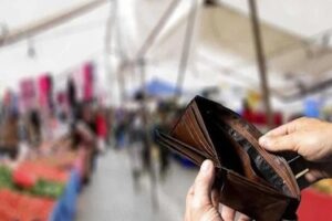 T&Uuml;RK-İŞ verilerine g&ouml;re, Şubat 2023'te a&ccedil;lık sınırı 9 bin 425,15