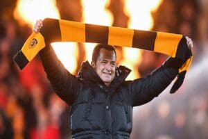 İngiltere Championship ekiplerinden Hull City'nin sahibi&nbsp;Acun Ilıcalı, Avrupa'dan bir takım