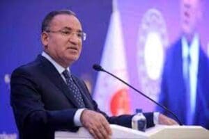 Adalet Bakanı Bekir Bozdağ, yeni Anayasa &ccedil;alışmaları ile ilgili konuştu.