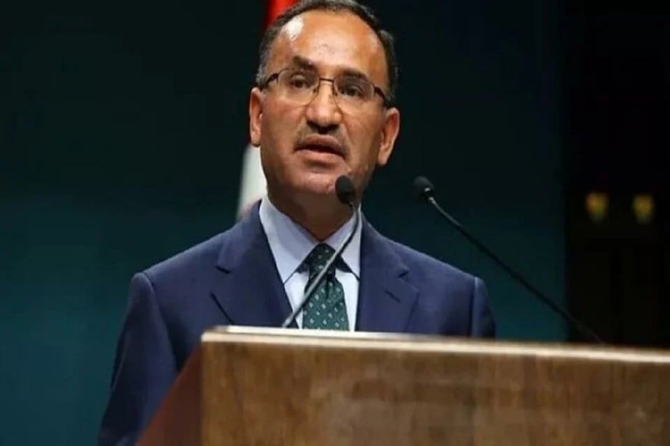 Adalet Bakanı Bekir Bozdağ, &ldquo;Cezaevlerindeki infaz uygulamaları anayasamız ve kanunlarımız