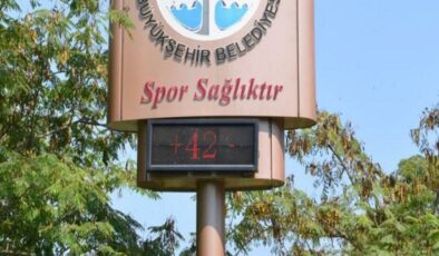 Adana'da termometreler 42'yi gösterdi: 'Sıcağı görmediğimizde hasta oluyoruz'