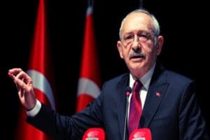 CHP Genel Başkanı Kemal Kılı&ccedil;daroğlu, ismi &uuml;zerinde uzlaşı olması halinde