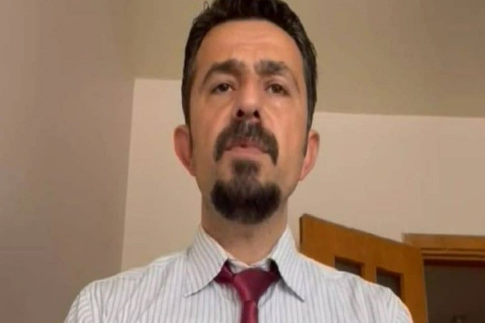 14 Mayıs'ta yapılacak cumhurbaşkanlığı se&ccedil;imleri i&ccedil;in adaylık başvurusunda bulunan Davut