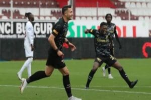 Spor Toto S&uuml;per Lig'in 34. hafta ma&ccedil;ında G&ouml;ztepe deplasmanda Atakaş
