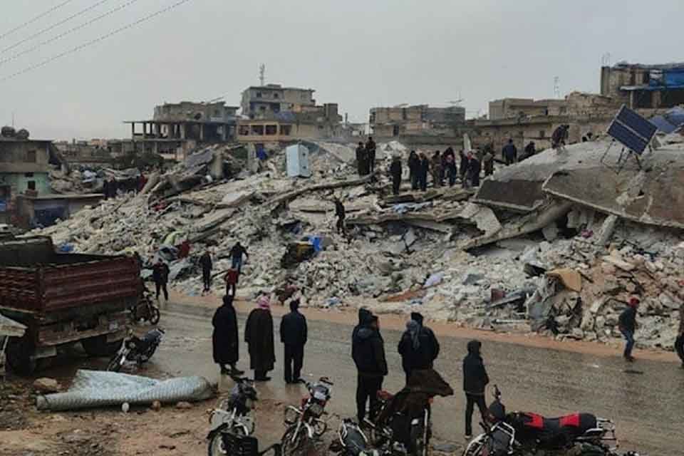 AFAD Başkanı Yunus Sezer, Kahramanmaraş merkezli meydana gelen depremlerde 44