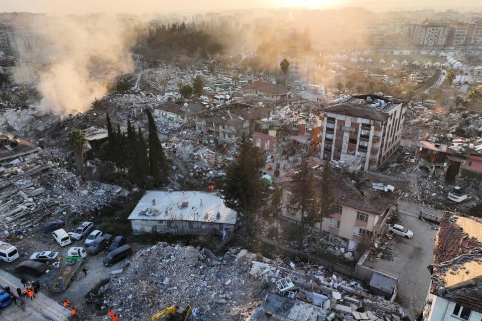 Afet Yeniden İmar Fonu Kurulmasına ilişkin yasa d&uuml;zenlemesi Resmi Gazete'de