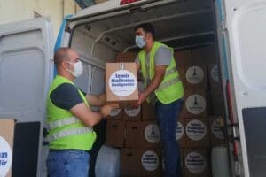 İzmir B&uuml;y&uuml;kşehir Belediyesi sel felaketinin yaşandığı Kastamonu&rsquo;ya da destek veriyor.