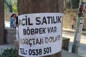 İzmir'de ağaca asılan 'satılık' böbrek ilanı görenleri şoke etti. Genellikle