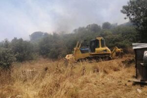 İzmir'in Aliağa ilçesinde Nemrut Körfezi'nde yer alan bir limanın yakınındaki