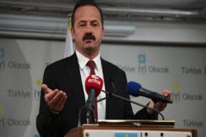 İYİ Parti İstanbul Milletvekili Yavuz Ağıralioğlu, partisinin yeni Başkanlık Divanı&rsquo;nda