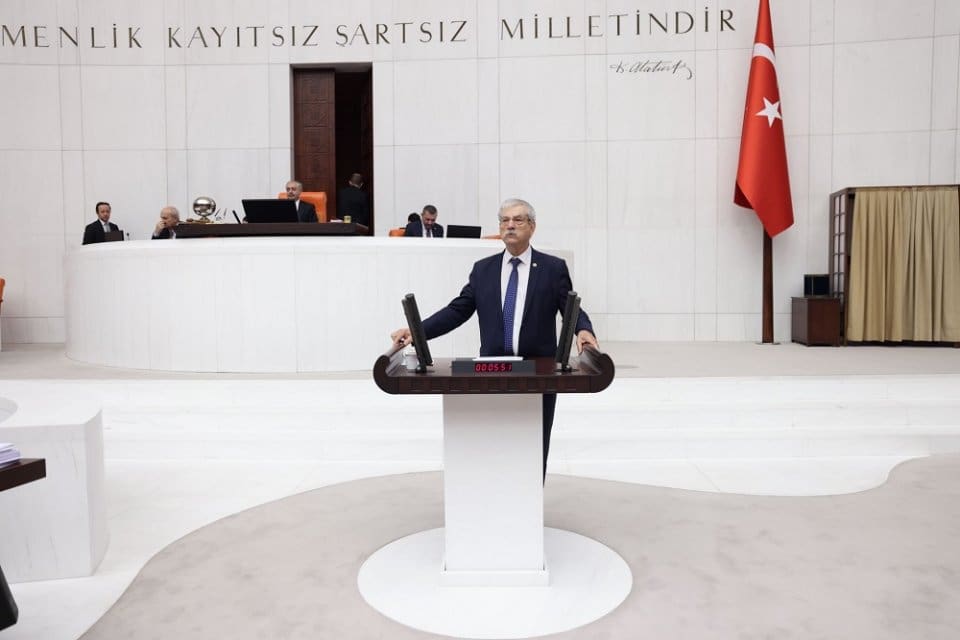 CHP İzmir Milletvekili Kani Beko, Sağlık Komisyonu &Uuml;yesi olduğu TBMM&rsquo;de