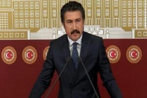 Birleşik Arap Emirlikleri ile ilgili a&ccedil;ıklamasıyla krize neden olan AK