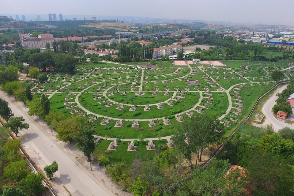 Mimarlar Odası Ankara Şube Başkanı Tezcan Candan Karakuş, Avrupa İnsan