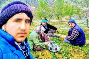 Manisa’nın Alaşehir ilçesinde, bir aile içerisinde çıkan tartışma kanlı bitti.