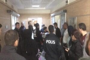 Karaman'da bir kişi, hemşireyi &ccedil;alıştığı aile sağlık merkezinde tabancayla vurup