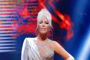 &ldquo;Metroya, metrob&uuml;se hi&ccedil; binmedim. Marmaray&rsquo;ı &ccedil;ok merak ediyorum&rdquo;&nbsp;diyen &uuml;nl&uuml; şarkıcı&nbsp;Ajda