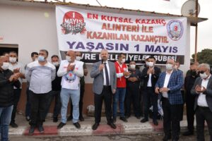 CHP’den istifa eden Menemen Belediyesi eski Başkanı Serdar Aksoy’un zimmet
