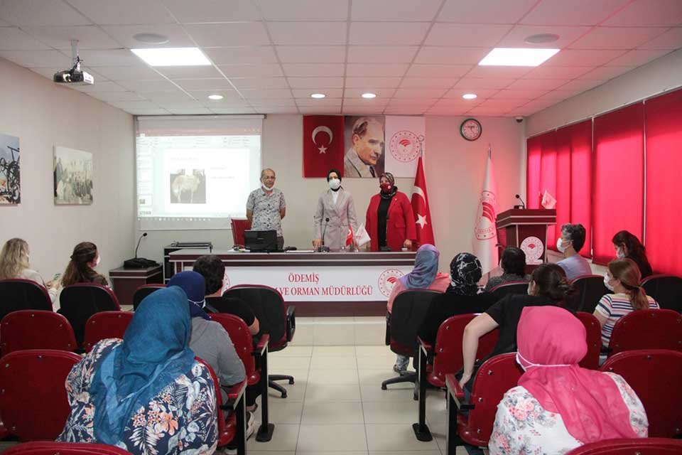 AK Parti İzmir İl Kadın Kolları Başkanlığı, kırsalda 250 kadının