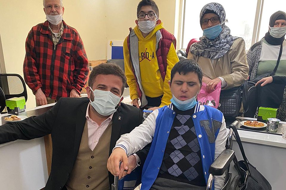 Engellilere yönelik yaklaşımı ve gerçekleştirdiği projelerle dikkat çeken Ak Parti