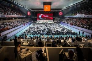 AK Parti Genel Başkan Yardımcısı Erkan Kandemir, partisinin 7. Olağan