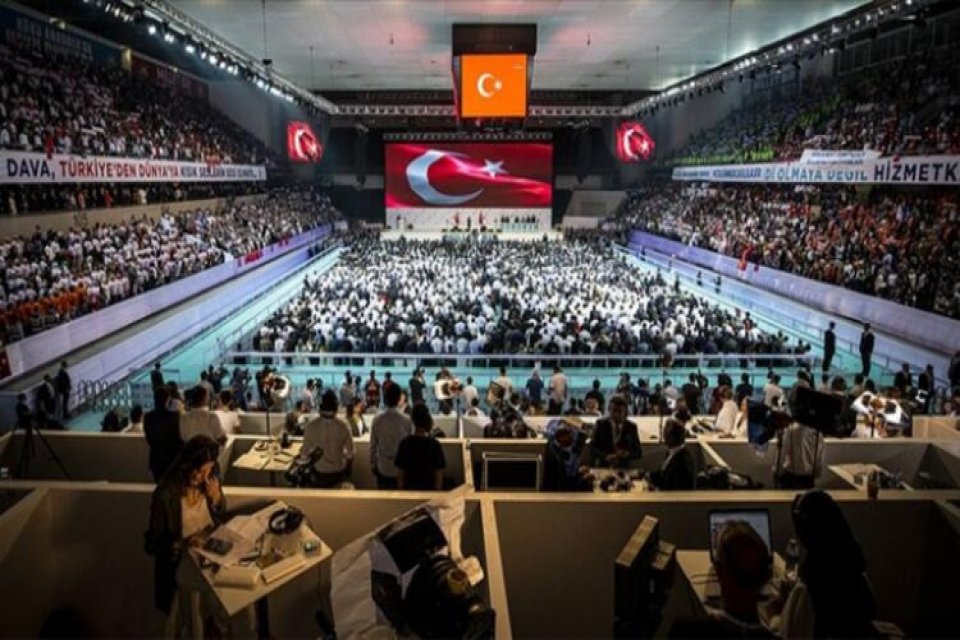AK Parti Genel Başkan Yardımcısı Erkan Kandemir, partisinin 7. Olağan