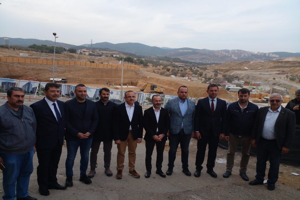 Aktepe Emrez dönüşüm alanında konuşan AK Parti İzmir İl Başkanı