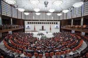 AK Parti, Kahramanmaraş merkezli depremlerin araştırılması i&ccedil;in Meclis'e &ouml;nerge sundu.