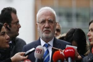 AK Parti Grup Başkanvekili Mustafa Elitaş, EYT &ccedil;alışmasıyla ilgili a&ccedil;ıklamalarda