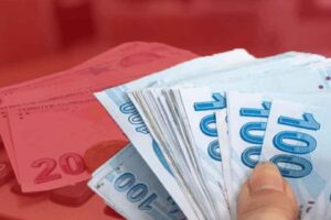 Habertürk yazarı Bülent Aydemir, AK Parti'nin EYT'den sonra 2000-2008 arasında