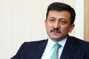 HDP İzmir İl Başkanlığı binasına yapılan saldırıda bir kişinin yaşamını