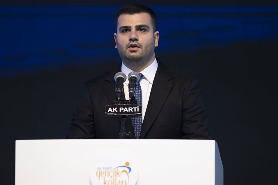 AK Parti Gen&ccedil;lik Kolları Başkanı Başkanı Eyy&uuml;p Kadir İnan 19