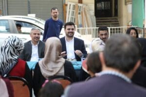 AK Parti Gen&ccedil;lik Kolları Genel Başkanı ve İzmir Milletvekili Adayı