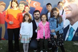 Karşıyaka Bostanlı Sahili&rsquo;nde, AK Parti Genel Merkez Gen&ccedil;lik Kolları Başkanlığı