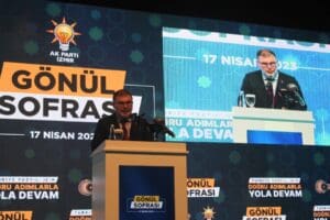 AK Parti İzmir İl Başkanlığı tarafından organize edilen G&ouml;n&uuml;l Sofrası