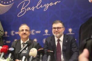 AK Parti İzmir İl Başkanlığı g&ouml;revine atanan M&Uuml;SİAD Başkanı Bilal