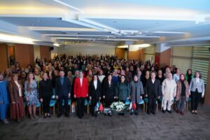 AK Parti İzmir İl Kadın Kolları Başkanlığı’nın ev sahipliğinde, 3