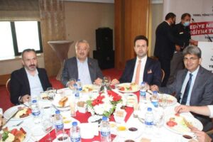 AK Parti İzmir Yerel Yönetimler Başkanlığının düzenlediği Belediye Meclis Üyeleri