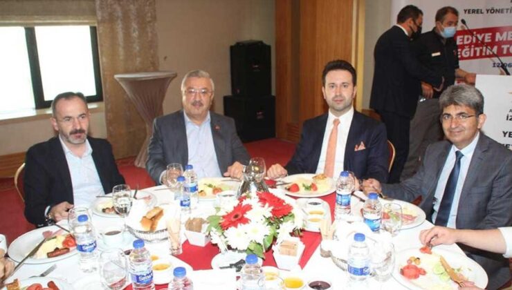 AK Parti İzmir’den yerel yönetimler zirvesi