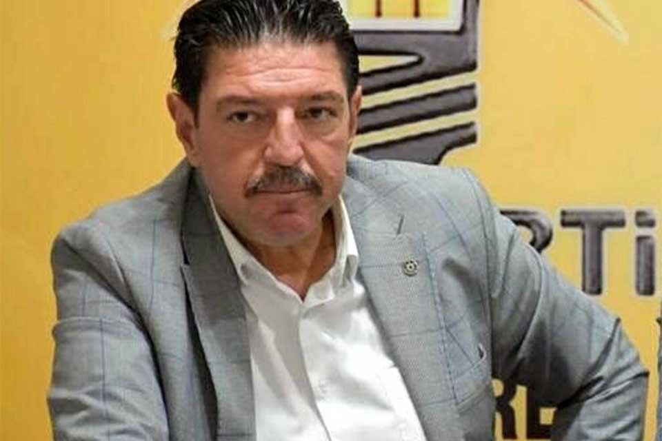 İZMİR AK Parti İl Y&ouml;netim Kurulu &Uuml;yesi olan ve ge&ccedil;miş