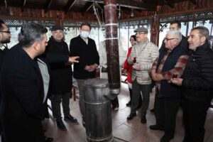 AK Parti İzmir İl Başkanlığı’nın yürüttüğü ‘Karınca Modeli’ saha çalışması,