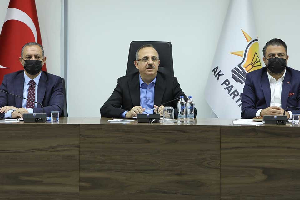 AK Parti İzmir İl Başkanlığı haftalık olağan yürütme ve yönetim