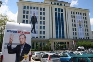 AK Parti kampında, gelecek yıl yapılacak se&ccedil;imlerin g&ouml;r&uuml;ş&uuml;leceği kampta, ekonomi,