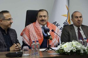 AK Parti Afyonkarahisar Milletvekili Veysel Eroğlu, merkezi hükümetin İzmir'e 120