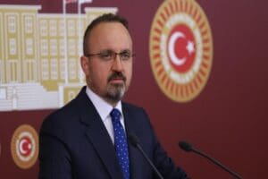 AK Partili B&uuml;lent Turan, m&uuml;lteci akınıyla ilgili olarak "Konu sadece