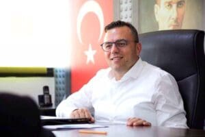 AK Parti Seferihisar İl&ccedil;e Başkanı Ahmet Aydın, il&ccedil;e se&ccedil;im kuruluna