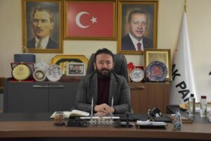 Menderes Belediye Başkanı Mustafa Kayalar’ın rüşvet ve yolsuzluk iddiasıyla görevden