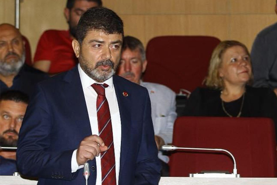 Gaziemir Belediye Meclisi AK Parti Grup Başkanvekili Uğur İnan Atmaca,