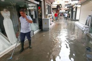 İzmir'in kültür ve ekenomik hayatında önemli bir yer tutan 7