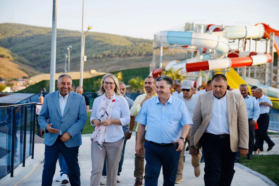   AK Parti İzmir Milletvekili ve Yerel Yönetimler Başkan Yardımcısı